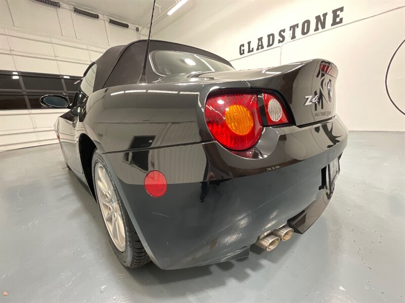 2004 BMW Z4 2.5i 2dr Roadster 6Cyl / Convertible /New Tires / Leather w. Heated Seats - Photo 49 - Gladstone, OR 97027