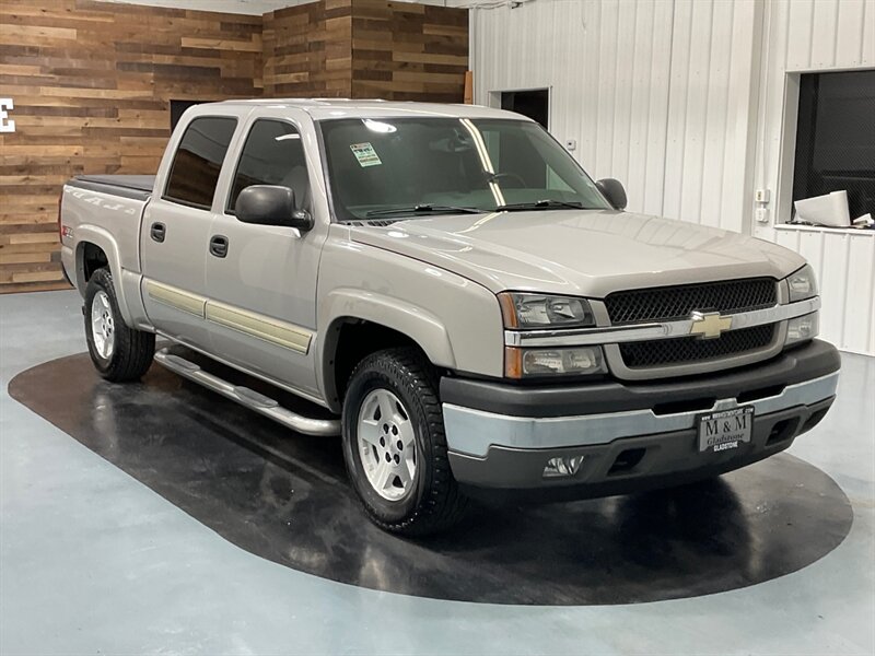 2005 Chevrolet Silverado 1500 Z71 Crew Cab 4X4 / 5.3L V8 / 1-OWNER / 115K MILES  / Excel Cond - Photo 2 - Gladstone, OR 97027