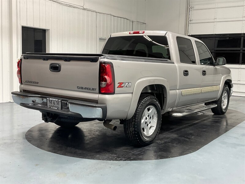 2005 Chevrolet Silverado 1500 Z71 Crew Cab 4X4 / 5.3L V8 / 1-OWNER / 115K MILES  / Excel Cond - Photo 8 - Gladstone, OR 97027