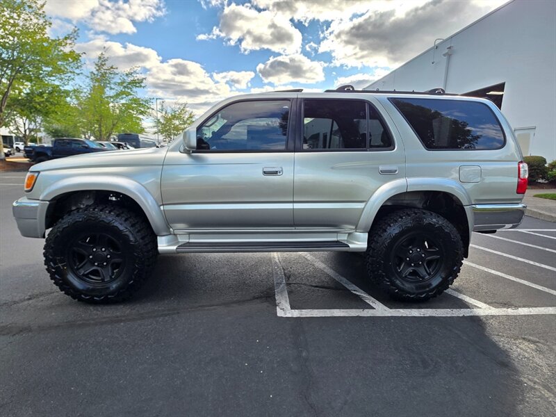 2002 Toyota 4Runner V6 3.4L / 4X4 / TIMING BELT DONE / NEW LIFT / LOCAL NO-RUST / NEW TIRES - Photo 3 - Portland, OR 97217