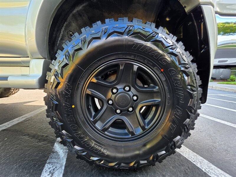 2002 Toyota 4Runner V6 3.4L / 4X4 / TIMING BELT DONE / NEW LIFT / LOCAL NO-RUST / NEW TIRES - Photo 43 - Portland, OR 97217