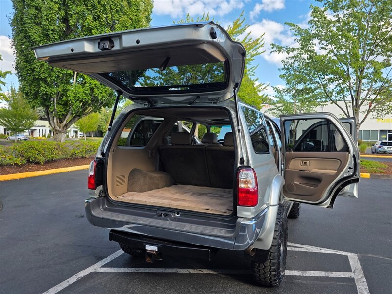 2002 Toyota 4Runner V6 3.4L / 4X4 / TIMING BELT DONE / NEW LIFT / LOCAL NO-RUST / NEW TIRES - Photo 28 - Portland, OR 97217