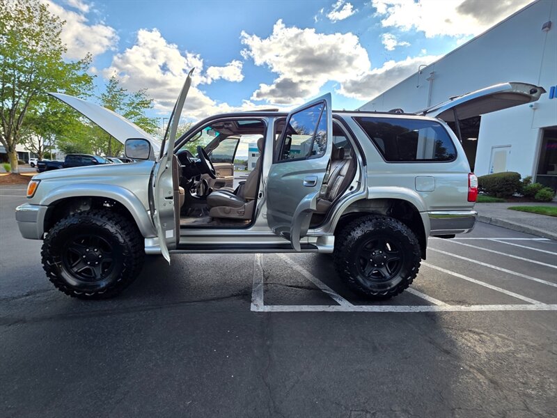 2002 Toyota 4Runner V6 3.4L / 4X4 / TIMING BELT DONE / NEW LIFT / LOCAL NO-RUST / NEW TIRES - Photo 23 - Portland, OR 97217