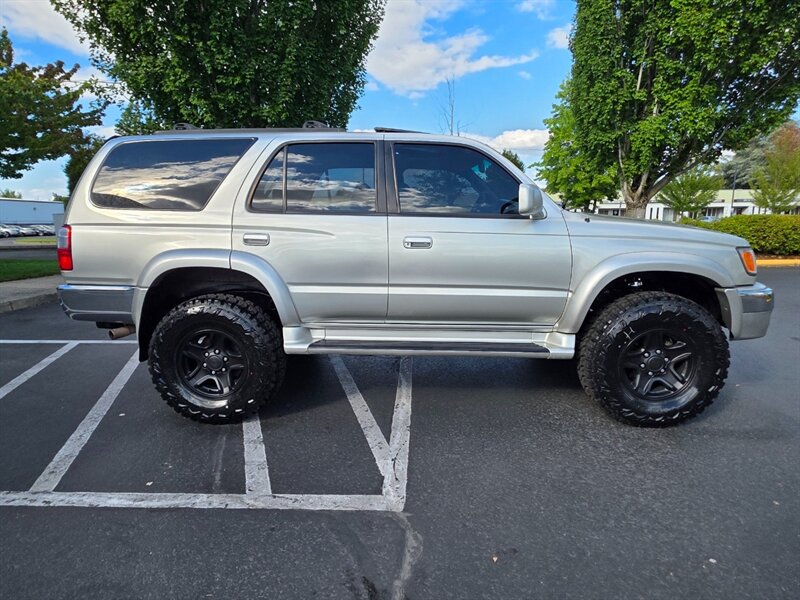 2002 Toyota 4Runner V6 3.4L / 4X4 / TIMING BELT DONE / NEW LIFT / LOCAL NO-RUST / NEW TIRES - Photo 4 - Portland, OR 97217