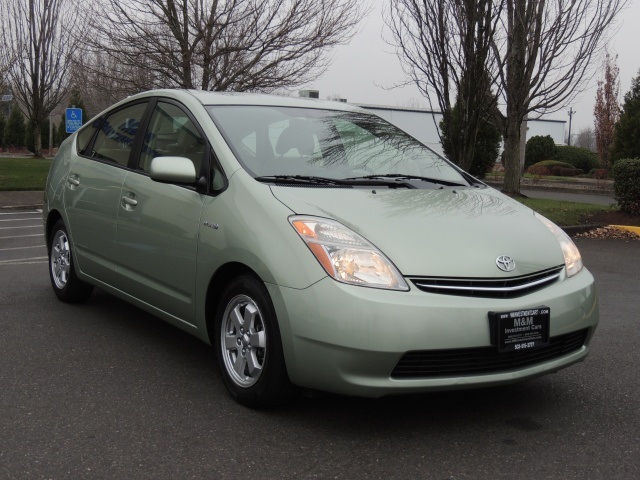 2009 Toyota Prius Hybrid   - Photo 2 - Portland, OR 97217