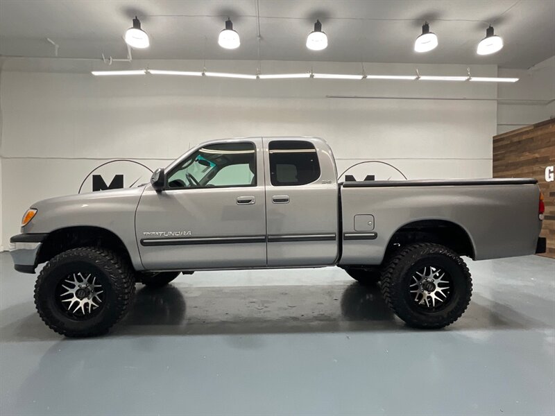 2001 Toyota Tundra SR5 4X4 / 4.7L V8 /1-OWNER/ LIFTED /77K MILES / LIFTED w. NEW WHEELS & TIRES / LOCAL TRUCK / ZERO RUST / Backup Camera/ TIMING BELT SERVICE DONE @55k MILES - Photo 3 - Gladstone, OR 97027