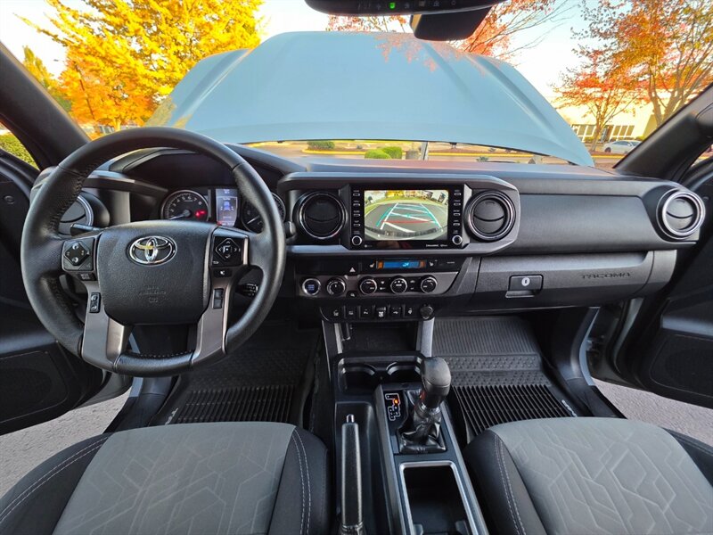 2020 Toyota Tacoma 4X4 TRD OFF ROAD CRAWL CONTROL  DIFF LOCK / LIFTED  NAVi BACK-UP ADAPTIVE CRUISE LANE DEPARTURE FUEL WHEELS - Photo 17 - Portland, OR 97217