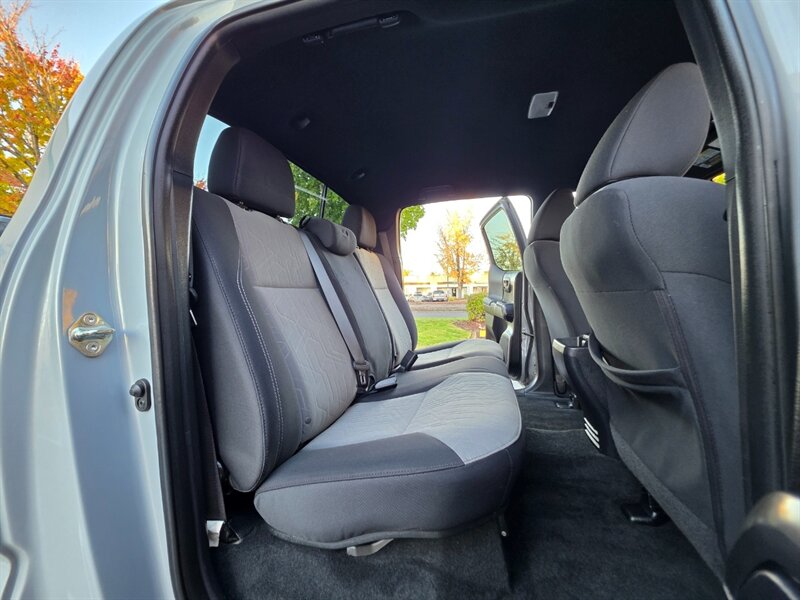 2020 Toyota Tacoma 4X4 TRD OFF ROAD CRAWL CONTROL  DIFF LOCK / LIFTED  NAVi BACK-UP ADAPTIVE CRUISE LANE DEPARTURE FUEL WHEELS - Photo 16 - Portland, OR 97217