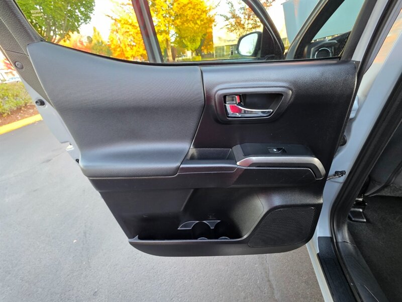 2020 Toyota Tacoma 4X4 TRD OFF ROAD CRAWL CONTROL  DIFF LOCK / LIFTED  NAVi BACK-UP ADAPTIVE CRUISE LANE DEPARTURE FUEL WHEELS - Photo 45 - Portland, OR 97217