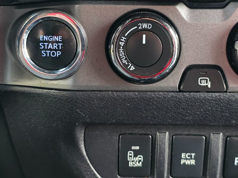 2020 Toyota Tacoma 4X4 TRD OFF ROAD CRAWL CONTROL  DIFF LOCK / LIFTED  NAVi BACK-UP ADAPTIVE CRUISE LANE DEPARTURE FUEL WHEELS - Photo 37 - Portland, OR 97217