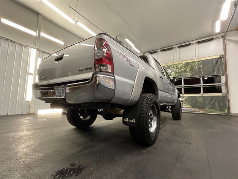 2006 Toyota Tacoma V6 Double Cab SR5 4X4 TRD OFF RD/ 6-SPEED /LIFTED  CUSTOM BUMPER w/ WINCH / 6-SPEED / REAR DIFF LOCKS - Photo 7 - Gladstone, OR 97027