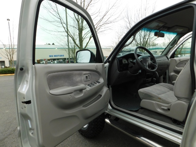 2004 Toyota Tacoma V6 4dr Double Cab SR5 4X4 / LIFTED / Excel Cond   - Photo 9 - Portland, OR 97217