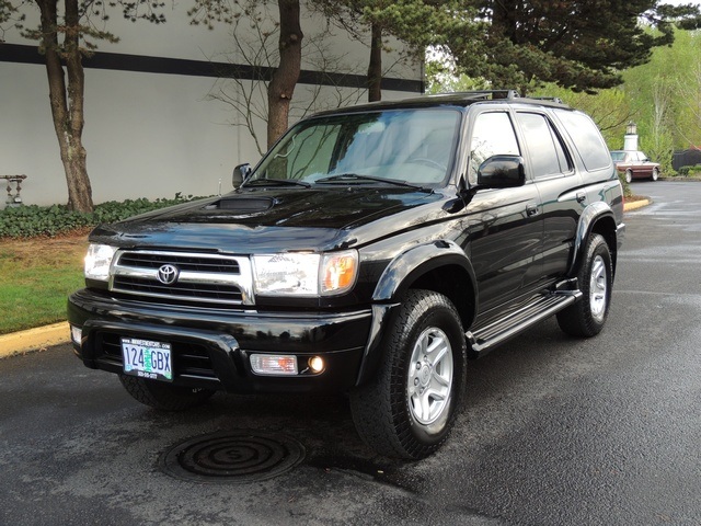 2000 Toyota 4Runner SPORT Edition / 4WD / Hood Scoop / 91k miles