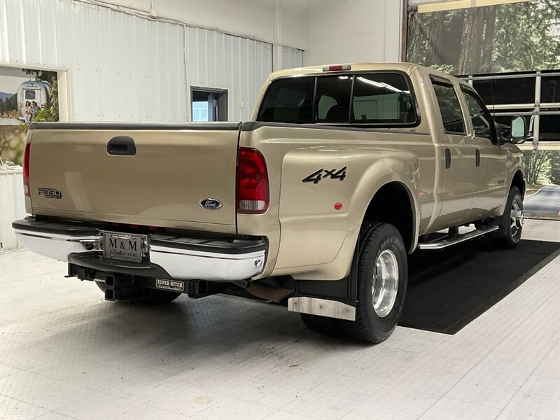 2001 Ford F-350 Lariat Crew Cab 4X4/ 7.3L DIESEL / DUALLY /1-OWNER  /LOCAL TRUCK / RUST FREE / Leather / Navigation & Backup Camera / ABSOLUTELY BEAUTIFUL & CLEAN / 122,000 miles - Photo 8 - Gladstone, OR 97027