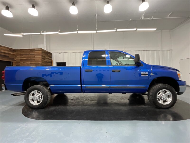 2007 Dodge Ram 2500 SLT 4X4 / 5.9L DIESEL / 6-SPEED MANUAL / 1-OWNER  / LONG BED - Photo 4 - Gladstone, OR 97027