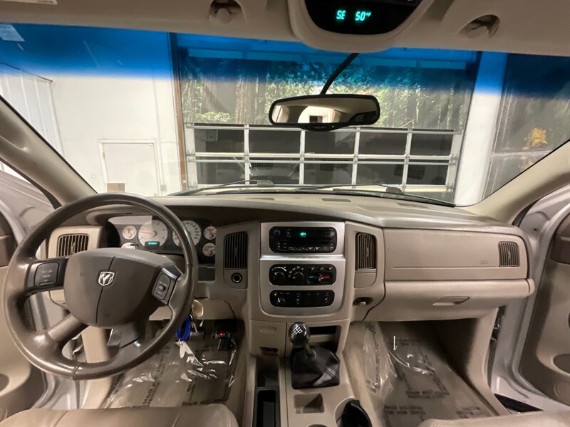 2004 Dodge Ram 2500 Laramie 4X4 / 5.9L DIESEL / 6-SPEED MANUAL  / LIFTED w. 35 " TOYO OPEN COUNTRY & 20 " MOTO WHEELS / Leather & Heated Seats / RUST FREE / LONG BED / SHARP & CLEAN / 137,000 MILES - Photo 18 - Gladstone, OR 97027