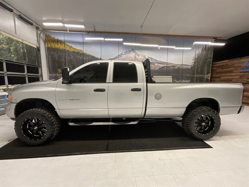 2004 Dodge Ram 2500 Laramie 4X4 / 5.9L DIESEL / 6-SPEED MANUAL  / LIFTED w. 35 " TOYO OPEN COUNTRY & 20 " MOTO WHEELS / Leather & Heated Seats / RUST FREE / LONG BED / SHARP & CLEAN / 137,000 MILES - Photo 3 - Gladstone, OR 97027