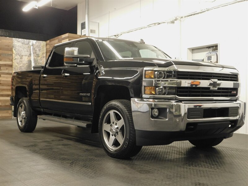 2016 Chevrolet Silverado 2500 LTZ Z71 4X4 / 6.6L D   - Photo 2 - Gladstone, OR 97027