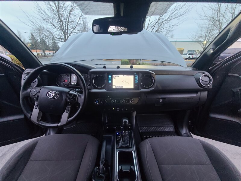 2019 Toyota Tacoma LONG BED 4X4 TRD OFF ROAD / MUD-CRAWL CONTROL  / DIFFERENTIAL LOCK / BSM / PRINSU RACK / SNUGTOP CANOPY / ALL TERRAIN TIRES / TRD WHEELS / FACTORY WARRANTY - Photo 16 - Portland, OR 97217