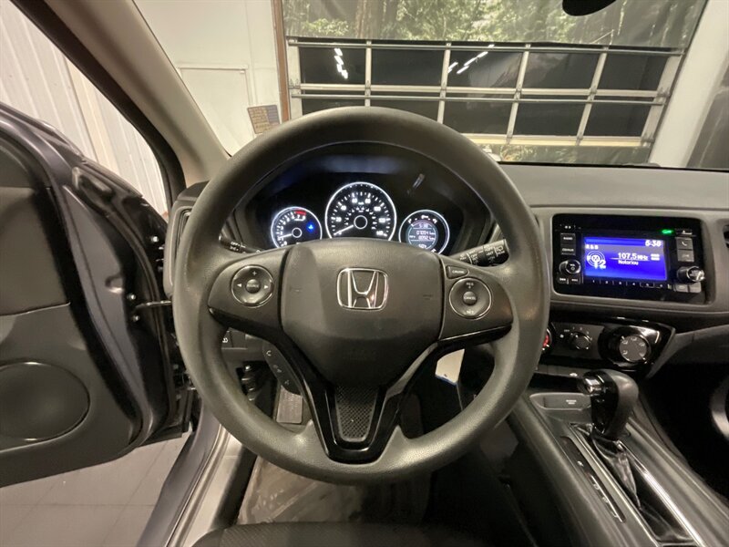 2017 Honda HR-V LX Sport Utility AWD / Backup Camera / 70,000 MILE  LOCAL OREGON HONDA / RUST FREE / SHARP & CLEAN !! - Photo 18 - Gladstone, OR 97027