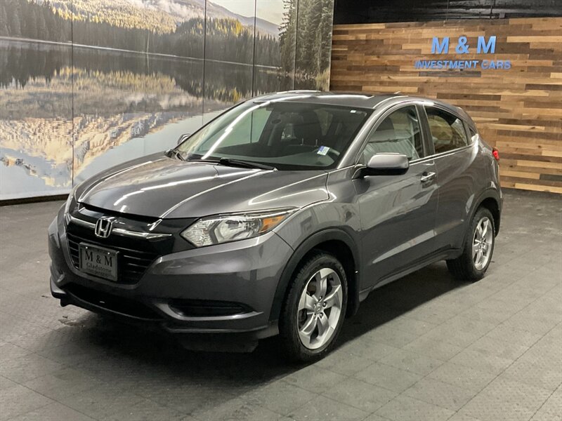 2017 Honda HR-V LX Sport Utility AWD / Backup Camera / 70,000 MILE  LOCAL OREGON HONDA / RUST FREE / SHARP & CLEAN !! - Photo 1 - Gladstone, OR 97027