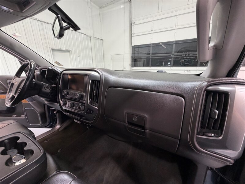 2014 Chevrolet Silverado 1500 LTZ Crew Cab 4X4 5.3L V8 / 1-OWNER / 49,000 MILES /Leather w. Heated Seats / Backup Cam / NEW TIRES /ZERO RUST - Photo 38 - Gladstone, OR 97027