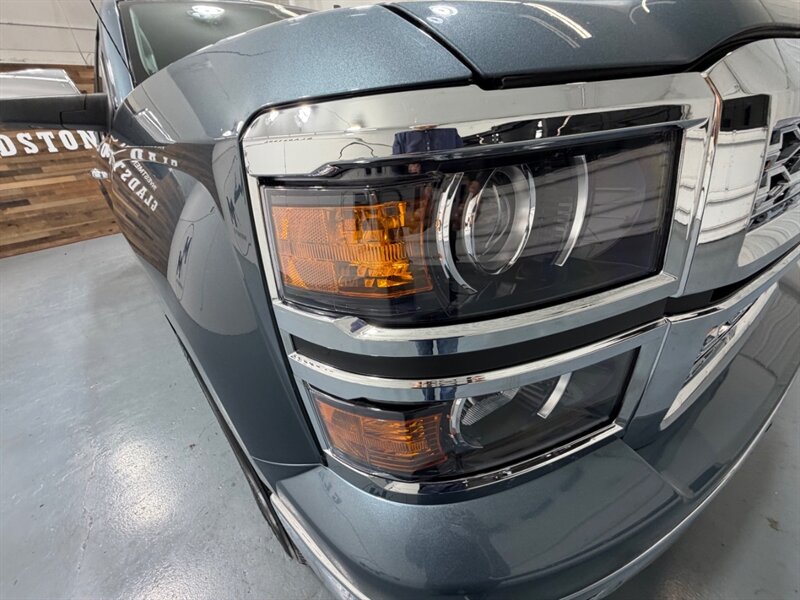 2014 Chevrolet Silverado 1500 LTZ Crew Cab 4X4 5.3L V8 / 1-OWNER / 49,000 MILES /Leather w. Heated Seats / Backup Cam / NEW TIRES /ZERO RUST - Photo 27 - Gladstone, OR 97027