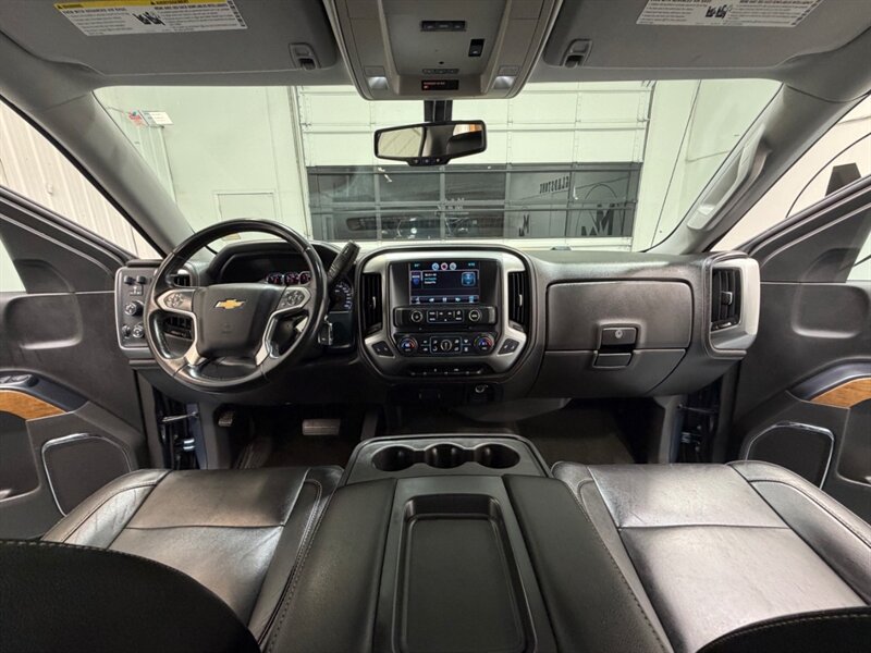 2014 Chevrolet Silverado 1500 LTZ Crew Cab 4X4 5.3L V8 / 1-OWNER / 49,000 MILES /Leather w. Heated Seats / Backup Cam / NEW TIRES /ZERO RUST - Photo 35 - Gladstone, OR 97027