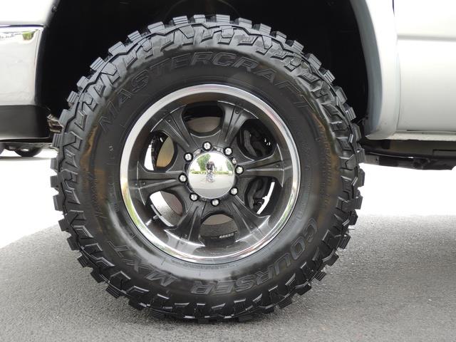 2004 Dodge Ram 2500 SLT / 4X4 / 5.9L DIESEL / HIGH OUTPUT / LIFTED   - Photo 23 - Portland, OR 97217