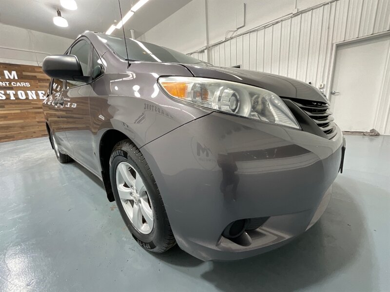 2011 Toyota Sienna 7-Passenger 4Cyl / BRAND NEW TIRES   - Photo 46 - Gladstone, OR 97027