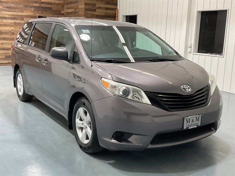 2011 Toyota Sienna 7-Passenger 4Cyl / BRAND NEW TIRES   - Photo 2 - Gladstone, OR 97027