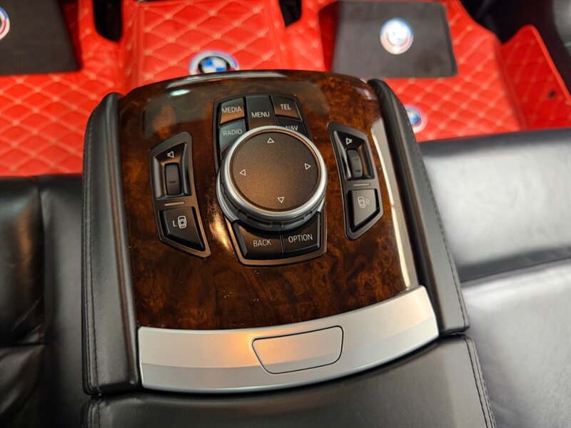 2015 BMW 7 Series 750Li 4.4L V8 TwinTurbo / 56,000 MILES / Rear DVD Player / Leather / Navigation - Photo 16 - Gladstone, OR 97027