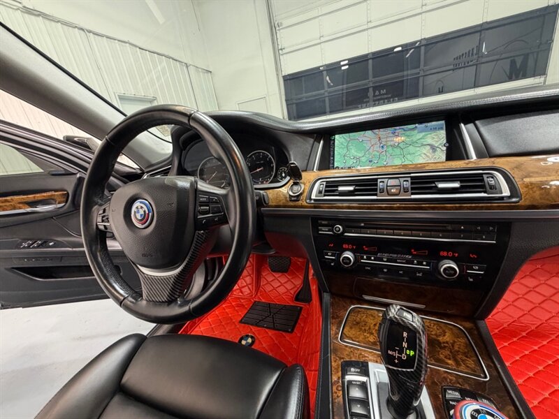 2015 BMW 7 Series 750Li 4.4L V8 TwinTurbo / 56,000 MILES / Rear DVD Player / Leather / Navigation - Photo 14 - Gladstone, OR 97027