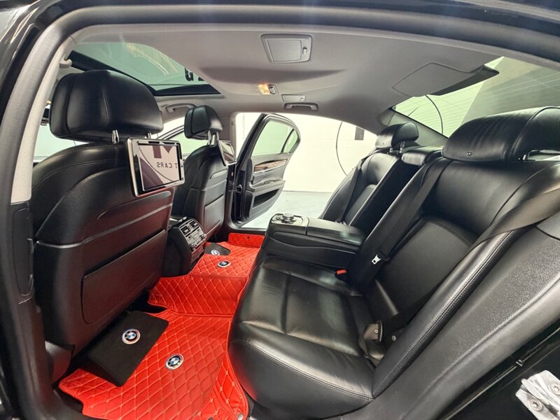 2015 BMW 7 Series 750Li 4.4L V8 TwinTurbo / 56,000 MILES / Rear DVD Player / Leather / Navigation - Photo 10 - Gladstone, OR 97027