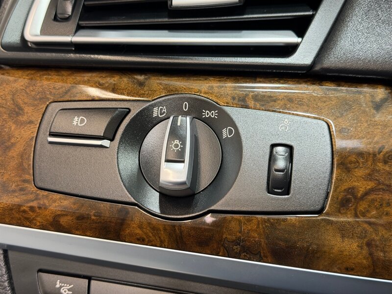 2015 BMW 7 Series 750Li 4.4L V8 TwinTurbo / 56,000 MILES / Rear DVD Player / Leather / Navigation - Photo 37 - Gladstone, OR 97027