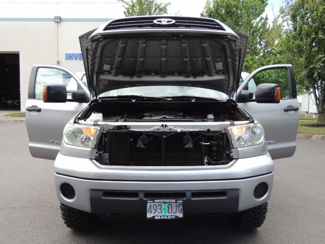 2007 Toyota Tundra 4X4 5.7L Double Cab  / Long Bed / 1-Owner / LIFTED   - Photo 30 - Portland, OR 97217