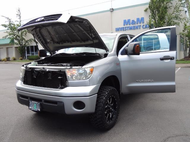 2007 Toyota Tundra 4X4 5.7L Double Cab  / Long Bed / 1-Owner / LIFTED   - Photo 32 - Portland, OR 97217