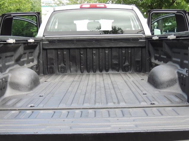 2007 Toyota Tundra 4X4 5.7L Double Cab  / Long Bed / 1-Owner / LIFTED   - Photo 27 - Portland, OR 97217