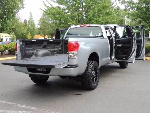 2007 Toyota Tundra 4X4 5.7L Double Cab  / Long Bed / 1-Owner / LIFTED   - Photo 28 - Portland, OR 97217