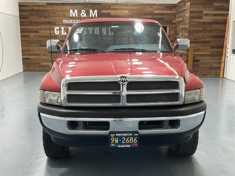 1997 Dodge Ram 2500 Laramie SLT 4X4 / 5.9L DIESEL 12-VALVE / 5-SPEED  / ZERO RUST - Photo 5 - Gladstone, OR 97027