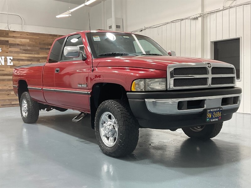 1997 Dodge Ram 2500 Laramie SLT 4X4 / 5.9L DIESEL 12-VALVE / 5-SPEED  / ZERO RUST - Photo 2 - Gladstone, OR 97027