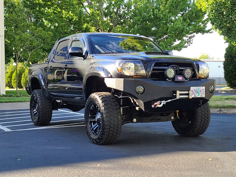 2006 Toyota Tacoma V6  / WINCH / BRUSH GUARD / HEADACHE RACK / MANUAL TRANSMISSION - Photo 2 - Portland, OR 97217