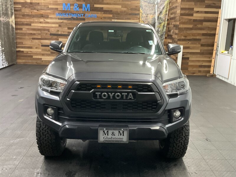 2017 Toyota Tacoma TRD Off-Road 4X4 / Premium & Tech Pkg / LIFTED  BRAND NEW 33 " BF GOODRICH TIRES & TRD WHEELS / Navigation / Sunroof / LOCAL TRUCK / RUST FREE - Photo 5 - Gladstone, OR 97027