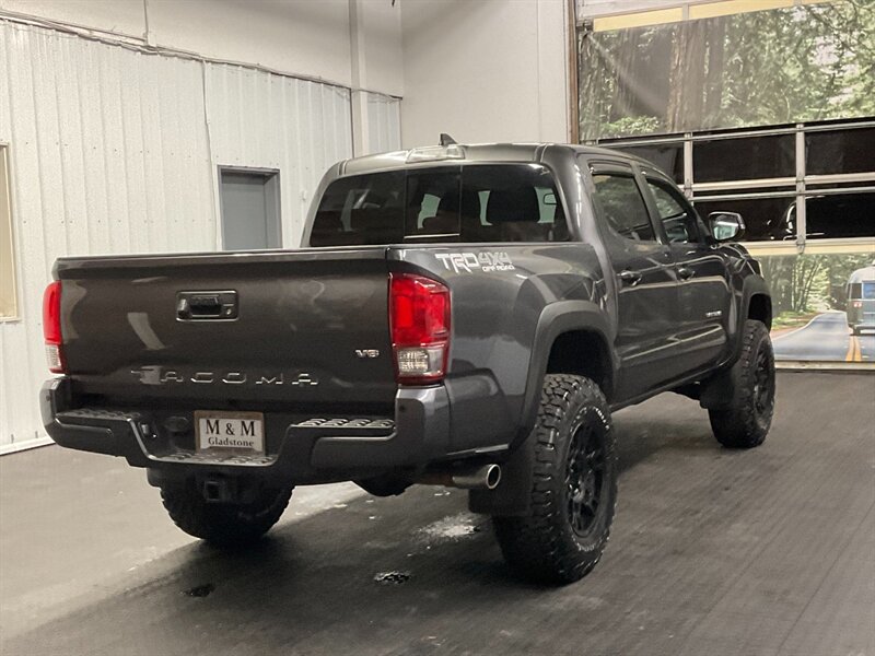 2017 Toyota Tacoma TRD Off-Road 4X4 / Premium & Tech Pkg / LIFTED  BRAND NEW 33 " BF GOODRICH TIRES & TRD WHEELS / Navigation / Sunroof / LOCAL TRUCK / RUST FREE - Photo 8 - Gladstone, OR 97027