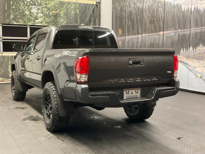 2017 Toyota Tacoma TRD Off-Road 4X4 / Premium & Tech Pkg / LIFTED  BRAND NEW 33 " BF GOODRICH TIRES & TRD WHEELS / Navigation / Sunroof / LOCAL TRUCK / RUST FREE - Photo 7 - Gladstone, OR 97027