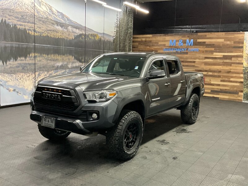 2017 Toyota Tacoma TRD Off-Road 4X4 / Premium & Tech Pkg / LIFTED  BRAND NEW 33 " BF GOODRICH TIRES & TRD WHEELS / Navigation / Sunroof / LOCAL TRUCK / RUST FREE - Photo 1 - Gladstone, OR 97027