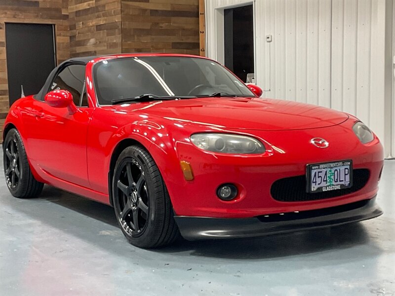 2006 Mazda MX-5 Miata Grand Touring Convertible Leather seats 87K Miles / Race Line wheels & New Tires - Photo 2 - Gladstone, OR 97027