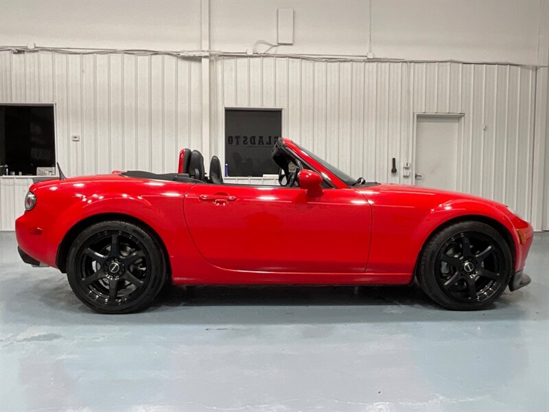 2006 Mazda MX-5 Miata Grand Touring Convertible Leather seats 87K Miles / Race Line wheels & New Tires - Photo 10 - Gladstone, OR 97027