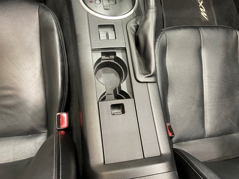 2006 Mazda MX-5 Miata Grand Touring Convertible Leather seats 87K Miles / Race Line wheels & New Tires - Photo 40 - Gladstone, OR 97027