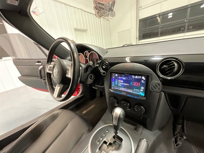 2006 Mazda MX-5 Miata Grand Touring Convertible Leather seats 87K Miles / Race Line wheels & New Tires - Photo 16 - Gladstone, OR 97027